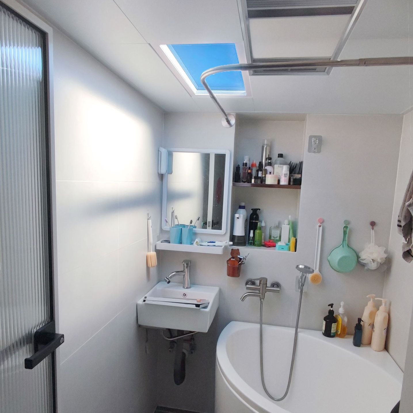Modern Minimalist Smart Blue Sky Metal LED Flush Mount Ceiling Light for Living Room
