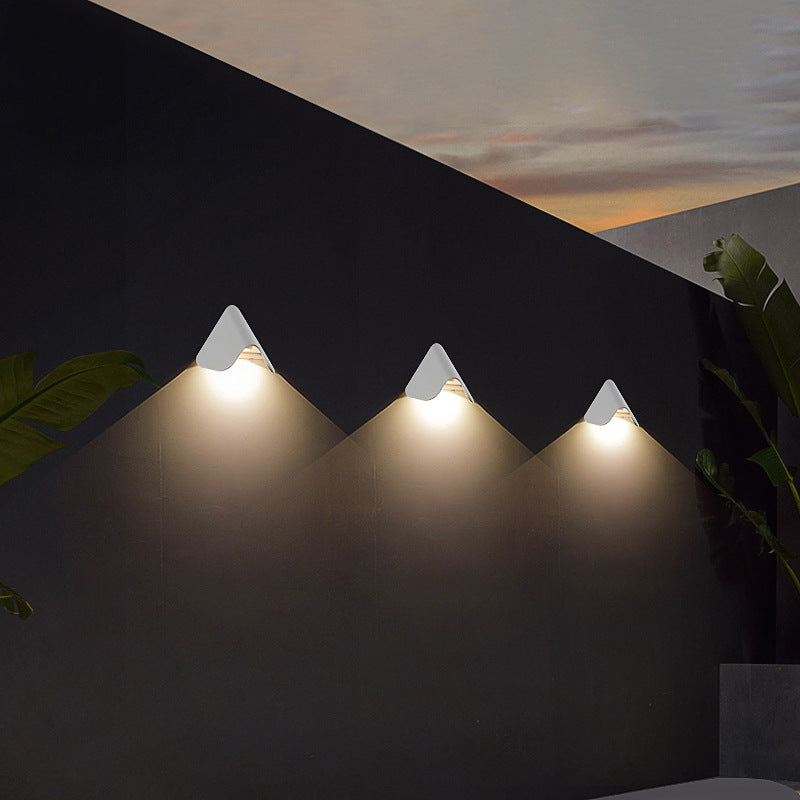 Contemporary Scandinavian Triangle PC Aluminum LED Outdoor Wall Sconce Lamp For Garden
