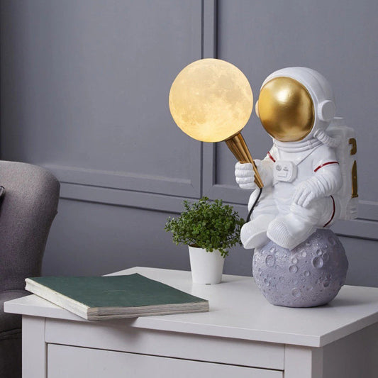 Creative Kids Table Lamp – 1-Light Cartoon Astronaut Resin Lamp for Bedroom