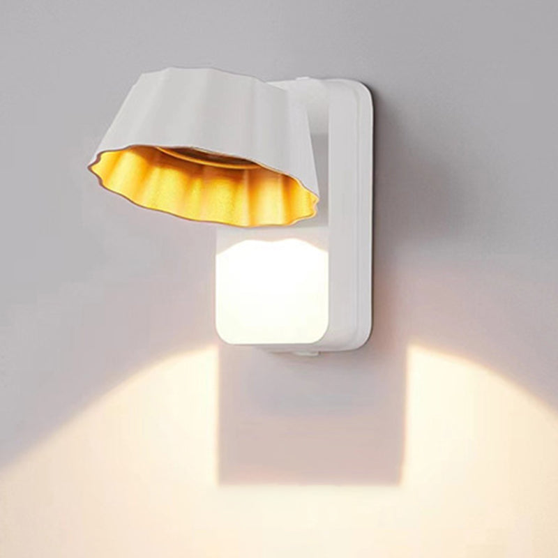 Contemporary Industrial Waterproof Rotatable Flower Aluminum Glass Outdoor LED Wall Sconce Lamp For Outdoor Patio